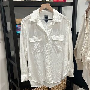 GAP White Casual Button Down Shirt Relaxed Fit